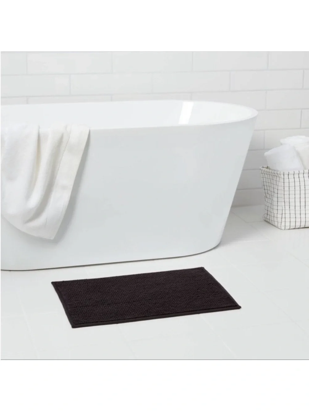 Room Essentials Everyday Black Chenille Bath rug Mats - Set of 2
